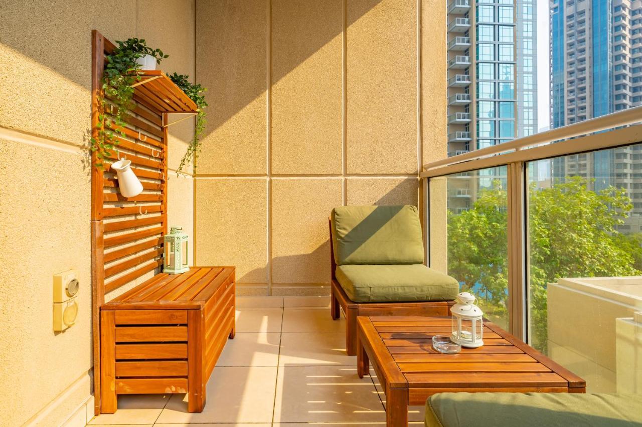 Stylish Apartment With Partial Burj Khalifa View Dubaj Exteriér fotografie